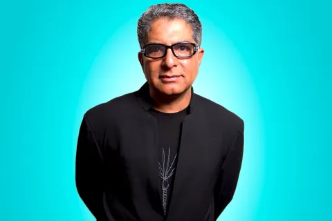 Cómo alcanzar la felicidad: estos son los 3 factores que te harán más feliz según Deepak Chopra El secreto de la felicidad, según Deepak Chopra.