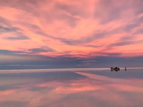 Fueron reconocidos por el Récord Guinness y son 5 destinos turísticos que vas a querer visitar Salar de Uyuni: el salar más grande.