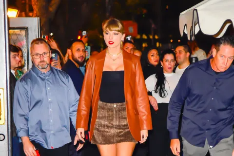Taylor Swift, en una de sus últimas fotos en Nueva York>; ahora, de visita en Argentina.