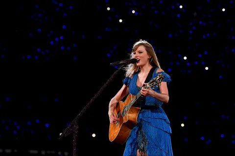 Taylor Swift en Argentina: estas fueron las dos canciones sorpresa que cantó en su primera noche en River Las "canciones sorpresa" de Taylor Swift en The Eras Tour en Argentina.