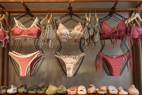 Trajes de baño en Avellaneda: estos son los 5 mejores locales para comprar en mallas en Flores trajesdebano_principal.jpg