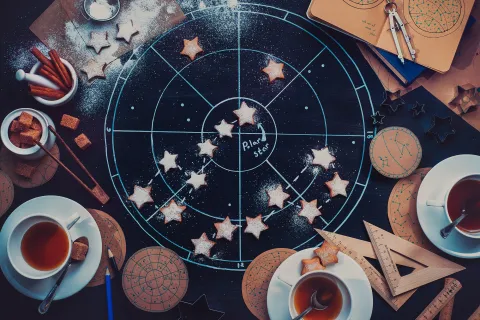 Horóscopo signo por signo para la semana del 18 al 24 de diciembre: ¿qué te dicen los astros? astros3_principal.jpg
