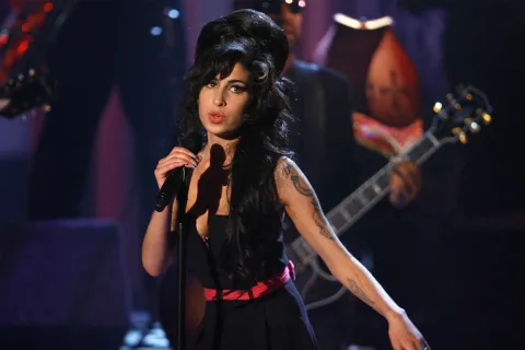 Estrenó la biopic de Amy Winehouse: qué tenés que saber sobre Back to back Así será Back to Black, la esperada biopic de Amy Winehouse.