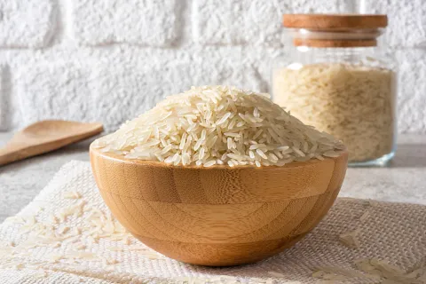 Los 3 rituales con arroz más poderosos para llamar al dinero en 2024 Cómo hacer el ritual del arroz para llamar a la abundancia.