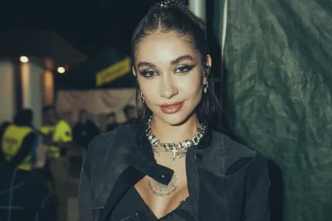 El look de Año Nuevo de María Becerra para pasear por Nueva York El look de Año Nuevo de María Becerra para pasear por Nueva York