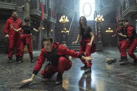 Tras el éxito de Berlín, otras 7 series con el elenco de La Casa de Papel que vas a amar Berlín y otras 7 series con el elenco de La casa de papel para ver en streaming.