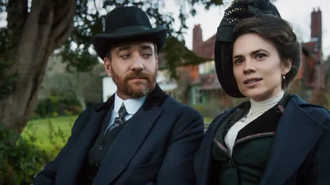 Mientras esperás el final de The Crown: estas son las 7 miniseries inglesas que deberías mirar Miniseries de época inglesas para ver en streaming.
