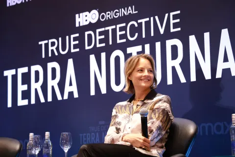 Esta semana estrena True Detective y Jodie Foster habla sobre la nueva temporada Jodie Foster y Kali Reis durante la conferencia de prensa sobre la cuarta temporada de True Detective.
