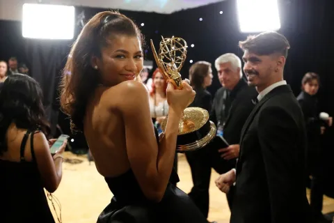 Premios Emmy en VIVO: cuándo y dónde ver la ceremonia en Argentina Premios Emmy: cuándo, a qué hora y por dónde ver la ceremonia en Argentina.