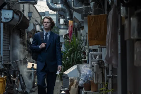 Es una de las mejores series de 2022 y HBO Max acaba de anunciar su regreso Tokyo Vice vuelve a HBO Max durante febrero.
