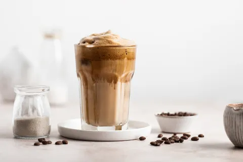 4 recetas de café helado ideales para disfrutar los días de calor 4 recetas para preparar café helado en casa.