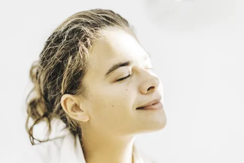 Este es el orden correcto para aplicarte las cremas en tu skincare Este es el orden correcto para ponerte la cremas en tu rutina de skincare.