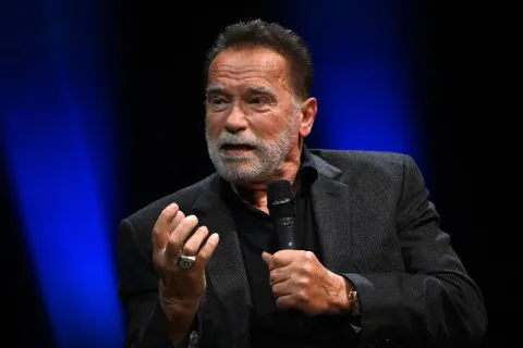 5 lecciones de vida para alcanzar tus objetivos, según Arnold Schwarzenegger Arnold Schwarzenegger publicó su nuevo libro, El poder de ser valioso.