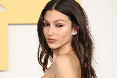 Úrsula Corberó apostó por un look con transparencias para la avant premier de 'Lift', la película de Netflix Úrsula Corberó apostó por un look con transparencias para la avant premier de 'Lift', la película de Netflix