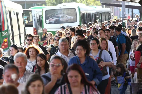 Paro del 24: ¿cuál es el horario del paro y cómo funcionará el transporte? Paro del 24: ¿cómo afectará al transporte en CABA?