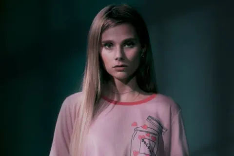 Se conoció el trailer de la película Nahir Galarza y todos se sorprendieron con el gran parecido de la actriz Se reveló el tráiler de la serie de Nahir Galarza y el parecido con la actriz, Valentina Zenere, causó furor.