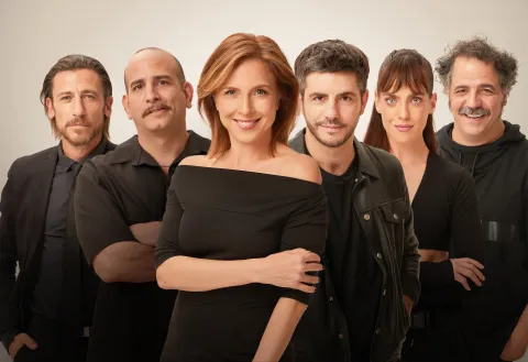 Carla Peterson vuelve al teatro: qué tenés que saber sobre Reverso, su nueva obra Matías Feldman estrena Reverso, su nueva obra protagonizada por Carla Peterson.