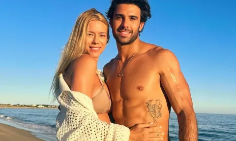 Nicole Neumann y Manu Urcera revelaron el sexo del bebé que esperan Nicole Neumann y Manu Urcera revelaron el sexo del bebé que esperan.