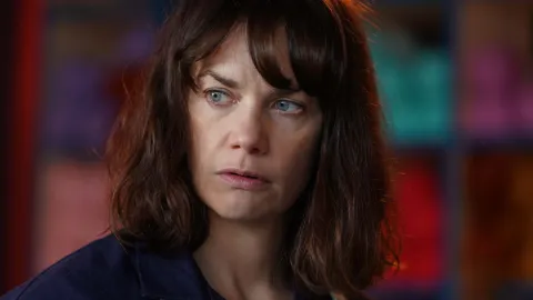 8 serie británicas que estrenan en enero y que todo fanático de la ficción inglesa debería mirar Las series inglesas que estrenan en enero de 2024.
