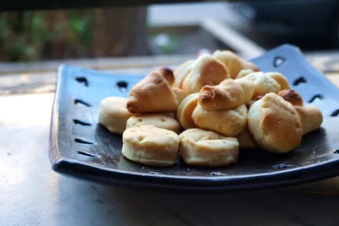 Cómo hacer bizcochitos de grasa: una receta rápida y fácil Bizcochitos caseros de grasa.
