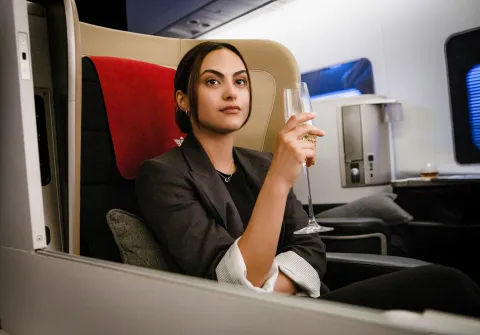 Protagonizada por Camila Mendes, Prime Video estrenó la comedia romántica ideal para maratonear Además de protagoniza Upgraded, Camila Mendes es productora ejecutiva de la película.