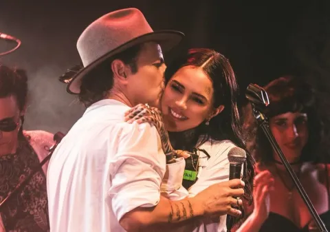 Cande Tinelli: todos los detalles de su casamiento con Coti Sorokin Coti Sorokin en el escenario junto a su futura esposa, Cande Tinelli.