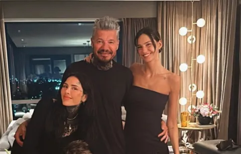 La despedida de soltera que Cande Tinelli realizó con su papá Marcelo y toda la familia Los Tinelli en la despedida de soltera de Cande.