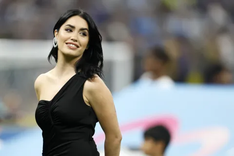 La contundente respuesta de Lali Espósito a Javier Milei: "Usted es el capitán de un barco en donde viajamos todos" Lali Esposito le contestó a Javier Milei después de la polémica generada por sus comentarios.