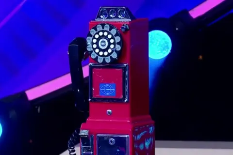 Gran Hermano: volvió a sonar el teléfono rojo y cambió toda la placa de nominados El teléfono rojo cambió la placa de nominados en Gran Hermano.