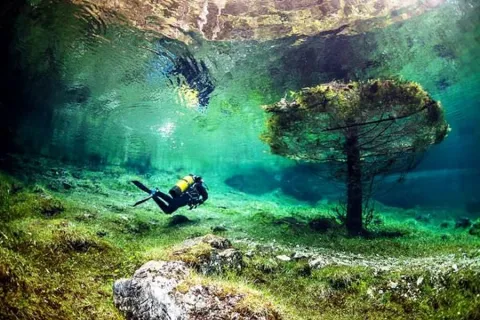 ¿Cuáles son los secretos ocultos de los destinos menos conocidos de Argentina?, según el chatGPT Parque submarino de Las Grutas, un destino inolvidable