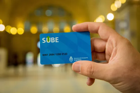 Cómo es el nuevo sistema para viajar en colectivo, tren y subte sin la SUBE Cómo será el nuevo sistema para viajr en medios de transportes