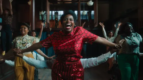 De qué se trata El color púrpura, el nuevo musical que estrena este jueves en los cines argentinos Fantasia Barrino al frente de El color púrpura.