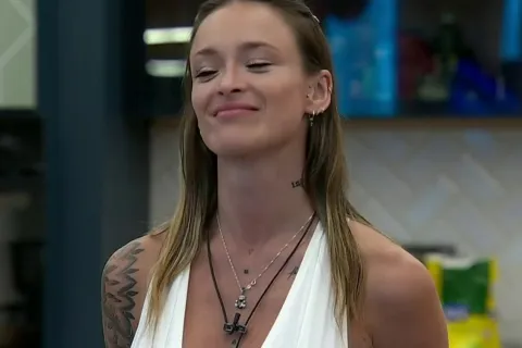 Gran Hermano: polémico Congelados con Agostina y cambios en la placa de nominados el 21 de marzo Agostina volvió a Gran Hermano.