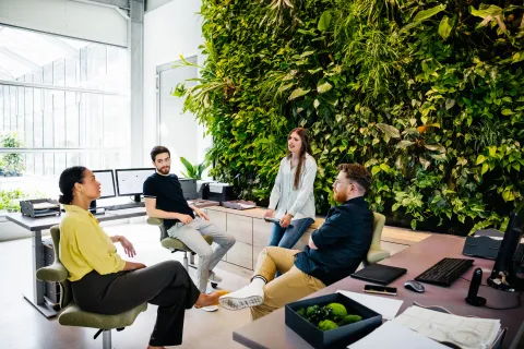 Herramientas para controlar las cosas que te molestan en el trabajo Reconocer las fortalezas personales y aplicarlas en el ámbito laboral aumenta la autoestima, un factor clave para aprender a regular la ira.
