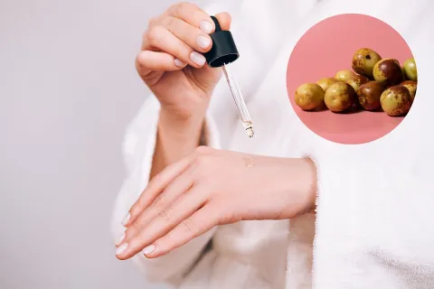 7 beneficios del aceite de jojoba, el ingrediente considerado el oro amarillo en la cosmética Los beneficios del aceite de jojoba en tu piel.