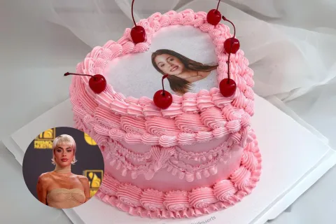Burning cake: así es la torta con la que sorprendieron a Tini Stoessel en su cumpleaños La "burning cake" con la que Tini cumplió sus 27 años es de Mama Chanita (@mamachanitadesserts).