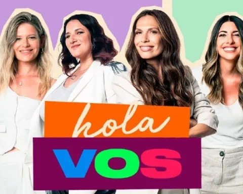 Telefe lanzó su nuevo streaming conducido 100% por mujeres Parte del staff del nuevo streaming de Telefe.