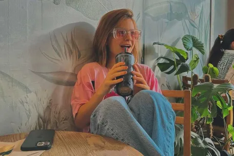 Así será la fiesta de 15 de Muna, la hija de Agustina Cherri y Gastón Pauls. Muna celebrará su cumpleaños con una gran fiesta organizada por sus padres