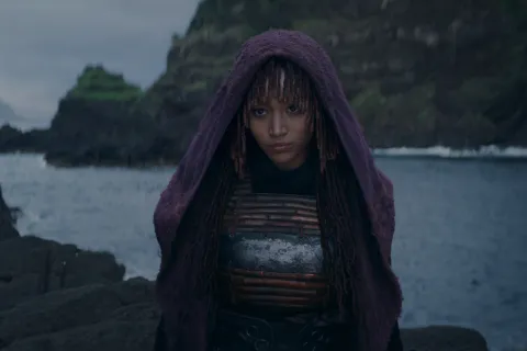 Disney+ compartió el primer avance de The Acolyte, su nueva serie de Star Wars The Acolyte es la nueva serie del universo de Star Wars que se suma a Disney+.
