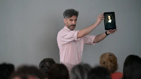 Prime Video estrena la última comedia de Leo Sbaraglia en donde Lali Espósito hace de su novia Leo Sbaraglia es uno de los protagonistas de Puan, la comedia argentina de Prime Video.