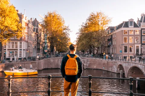 Tax Free en Europa: cómo recuperar los impuestos de tus compras durante las vacaciones Cómo recuperar la plata pagada en impuestos europeos.