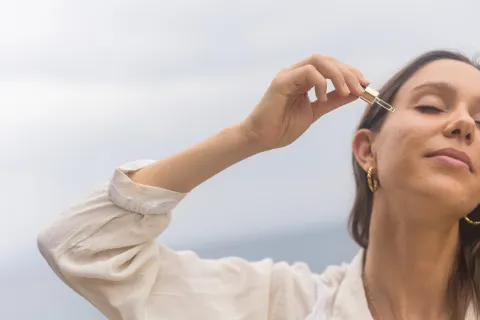 Skincare: por qué es clave sumar vitamina C a tu rutina de cuidado de la piel La vitamina c es clave para el cuidado y salud de tu piel.
