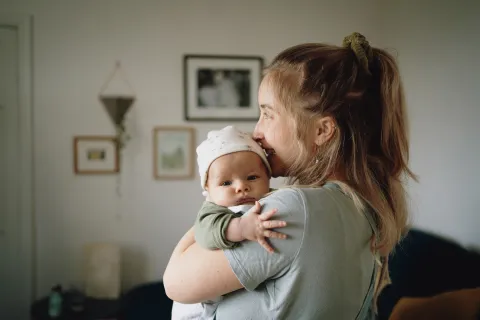 Hacer el duelo de la mujer que eras: ¿cómo cambia la vida al convertirte en madre? Hacer el duelo de la mujer que eras antes de ser mamá: claves para salir adelante.