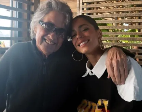 Tini Stoessel estrenó "Pa" una emotiva canción que le dedicó a su papá Tini junto a su papá