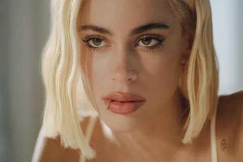 Tini Stoessel: durante el lanzamiento de su nuevo disco, volvió a hablar sobre salud mental Tini se quebró al hablar de salud mental durante el estreno de su nuevo álbum.