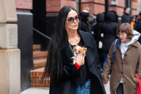 Cómo se prepara Demi Moore para despedir a Bruce Willis Demi Moore se prepara para el último adiós a Bruce Willis. El apoyo de la familia y mucha privacidad.