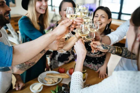 Día del Chardonnay: 5 etiquetas de vino que vas a amar para brindar en su día Día del Chardonnay: 5 etiquetas que vas a amar