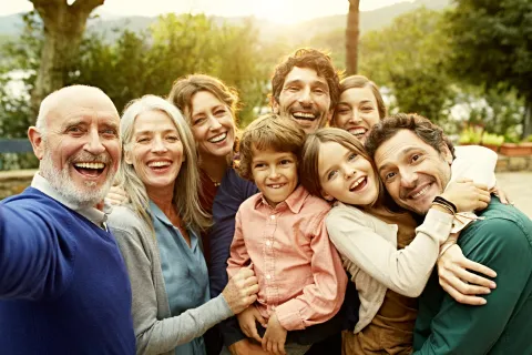 Día Internacional de las Familias: estos son los apellidos más comunes y sus historias ¿Cuáles son los apellidos más populares de las famlias argentinas?