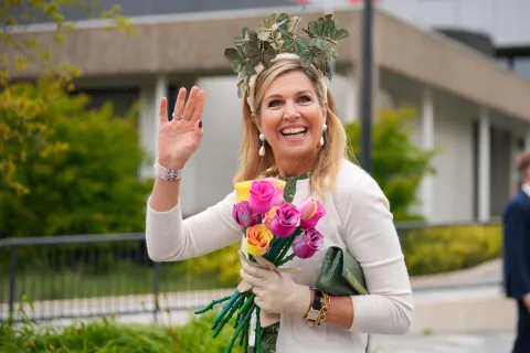 Máxima Zorreguieta cumplió 53 años: 7 impresionantes looks con los que marcó tendencia Maxima Zorreguieta cumplió 53 años.