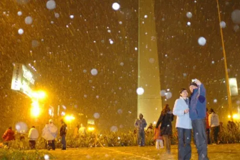 Sigue la ola de frío: ¿va a nevar en Buenos Aires? La última nevada en Buenos Aires.